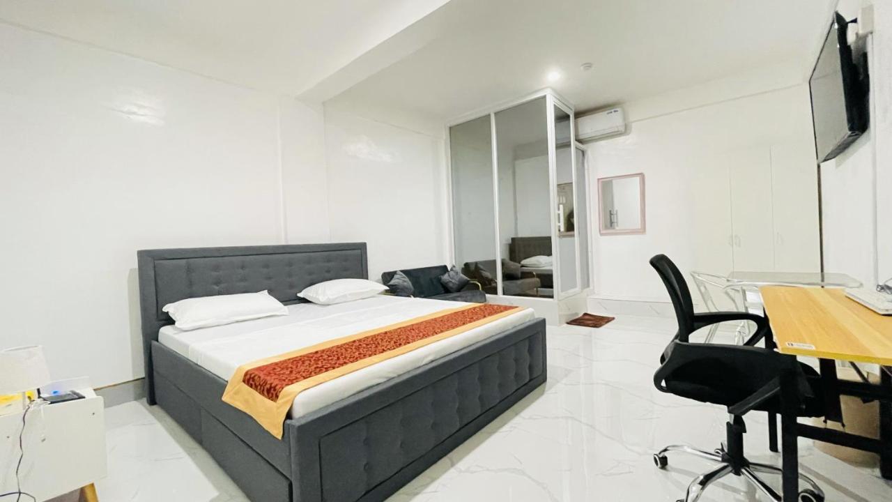 Legends Hotel & Restaurant - Lemery And Taal Екстериор снимка