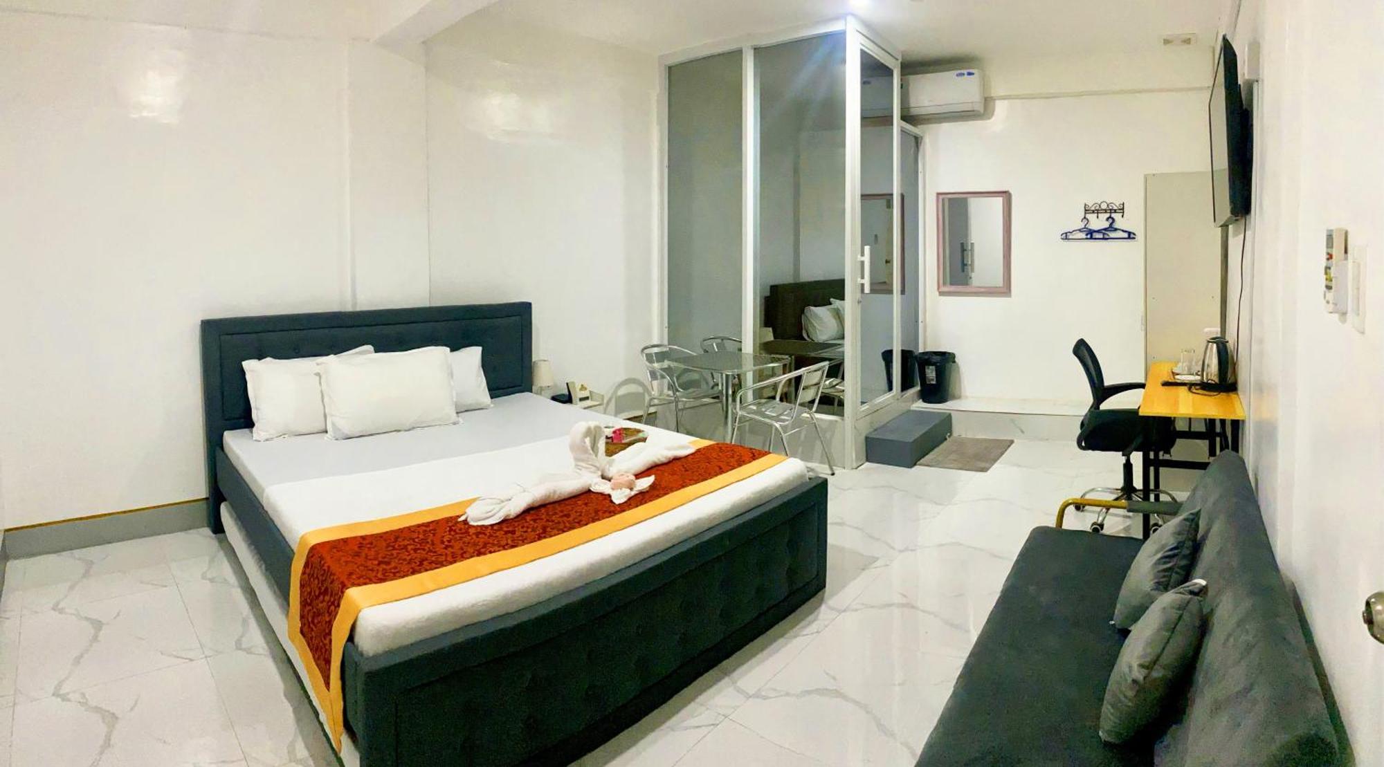 Legends Hotel & Restaurant - Lemery And Taal Екстериор снимка