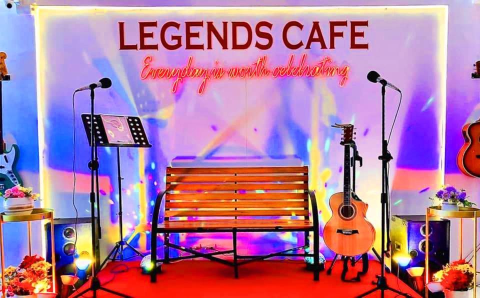 Legends Hotel & Restaurant - Lemery And Taal Екстериор снимка